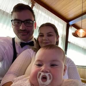 Meet your Posher, Cassandra